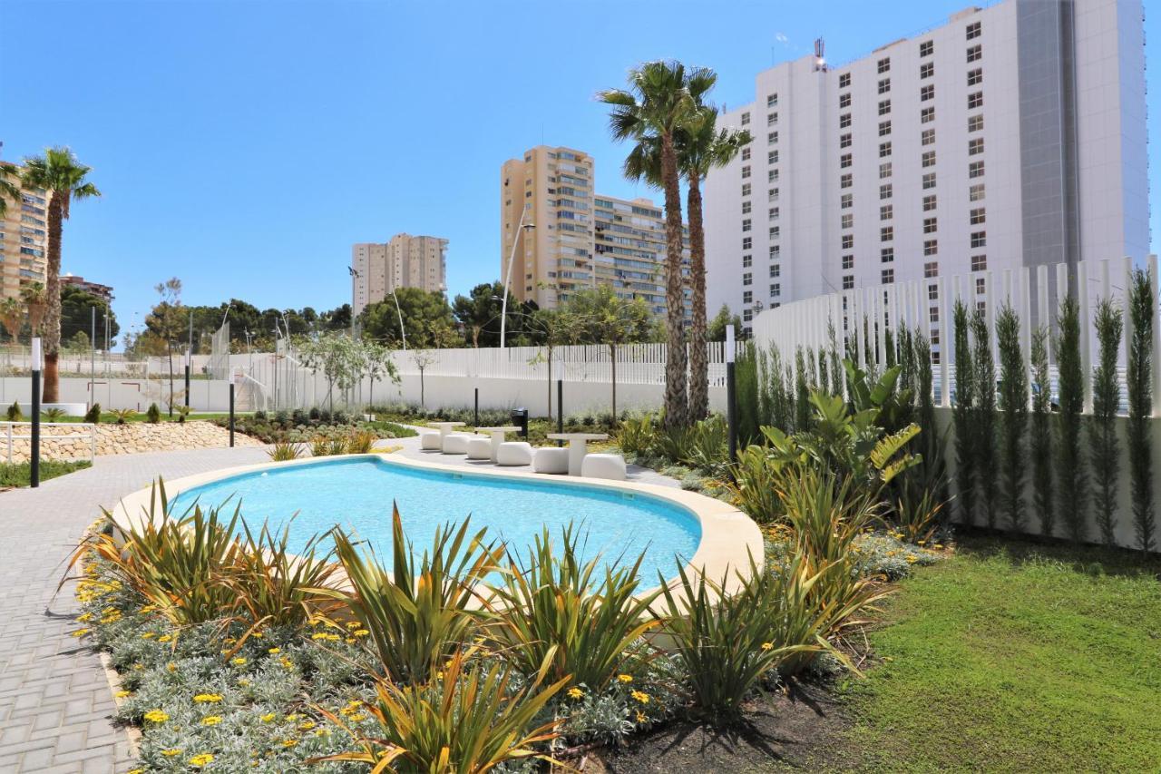 Sunset Waves 18-35 Poniente Beach Resort Benidorm Dış mekan fotoğraf