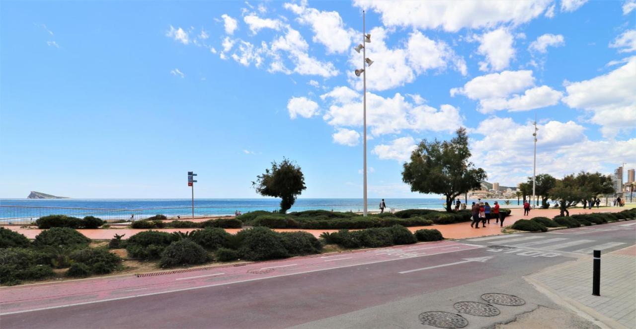 Sunset Waves 18-35 Poniente Beach Resort Benidorm Dış mekan fotoğraf