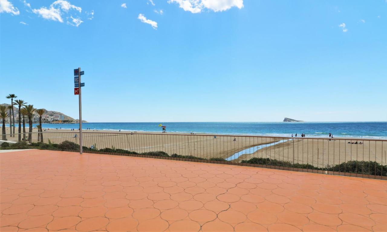 Sunset Waves 18-35 Poniente Beach Resort Benidorm Dış mekan fotoğraf