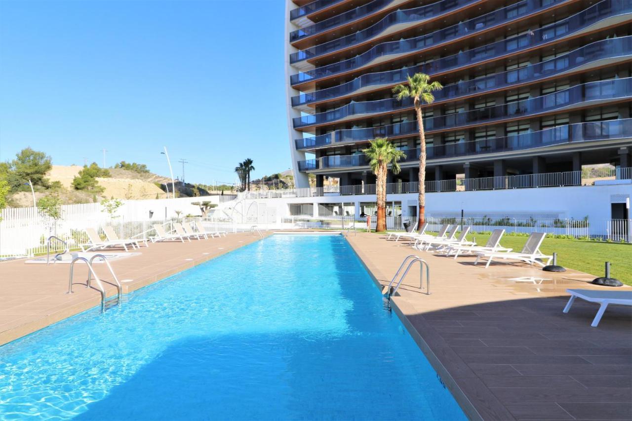 Sunset Waves 18-35 Poniente Beach Resort Benidorm Dış mekan fotoğraf