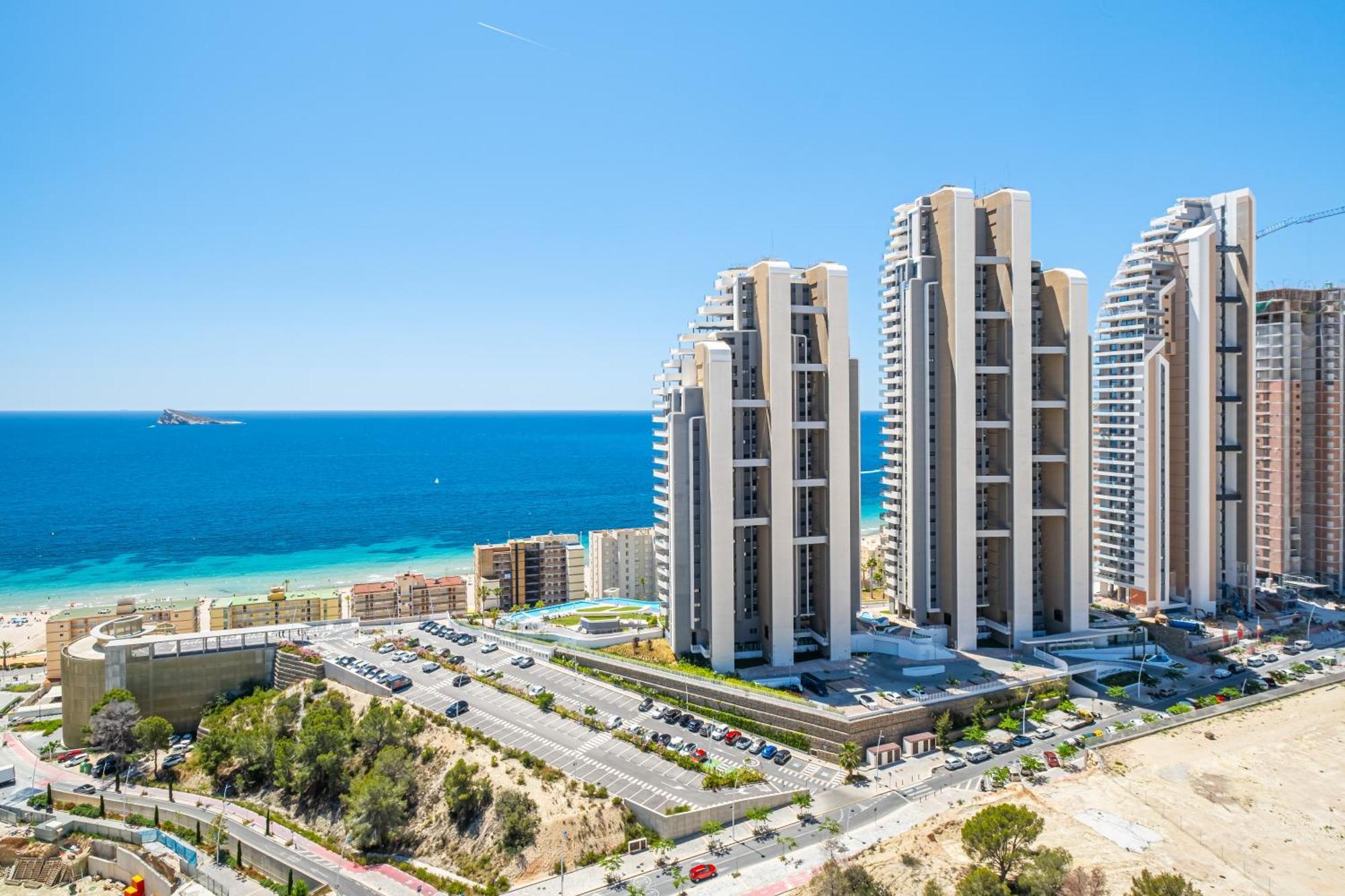 Sunset Waves 18-35 Poniente Beach Resort Benidorm Dış mekan fotoğraf