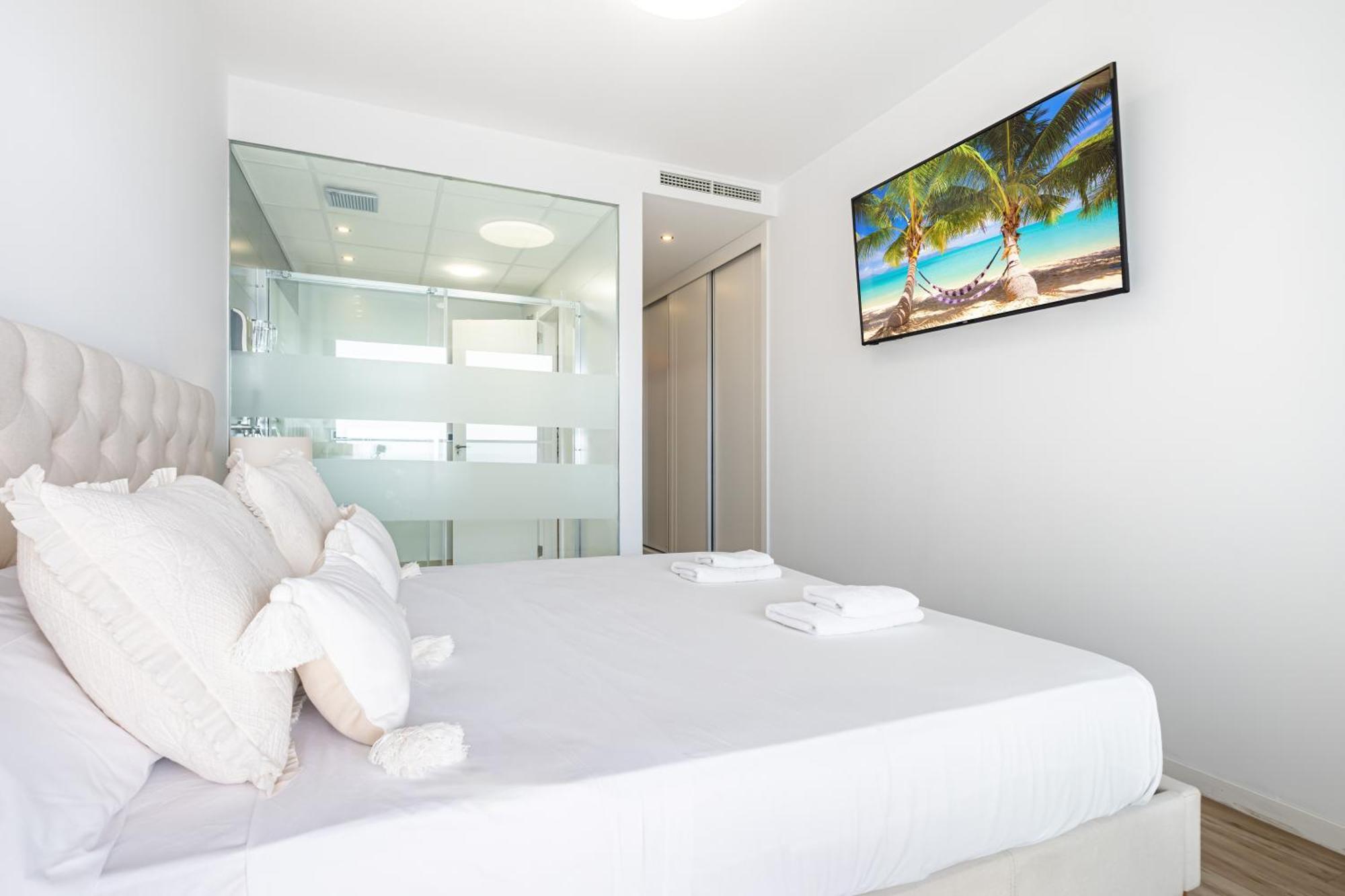 Sunset Waves 18-35 Poniente Beach Resort Benidorm Dış mekan fotoğraf